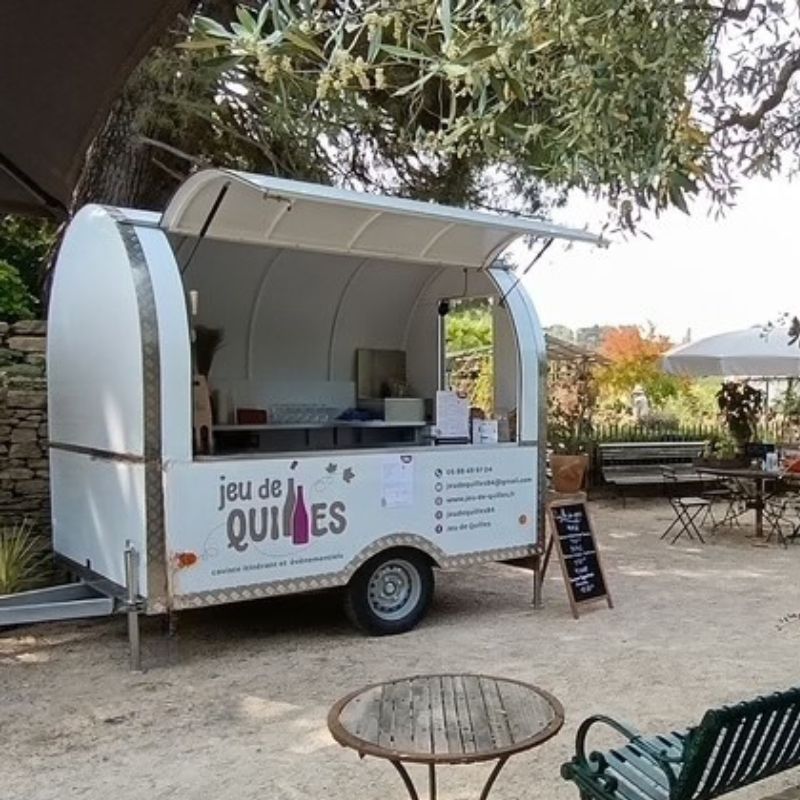 Le Jeux de Quilles, prestation de caviste itinérante à Valréas pour le Mas de Saint Chétin